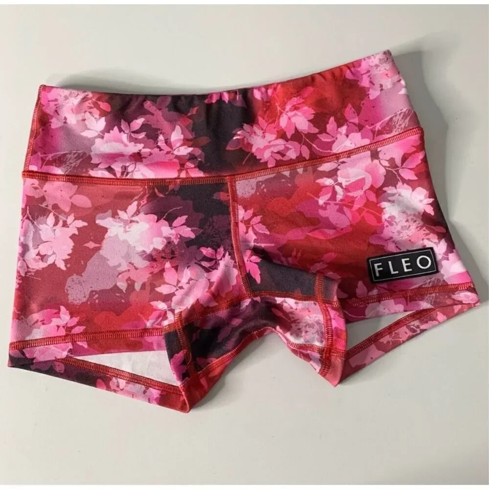 Fleo Rose Camo 3.25 short size small excellent condition